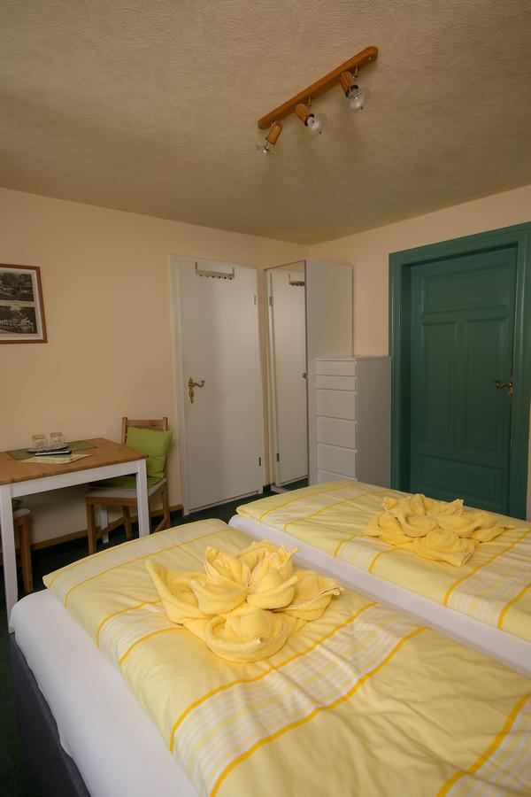 เพนชั่น อิมเมอร์กรึน Hotel คัวร์ออร์ทโยนส์ดอร์ฟ ภายนอก รูปภาพ