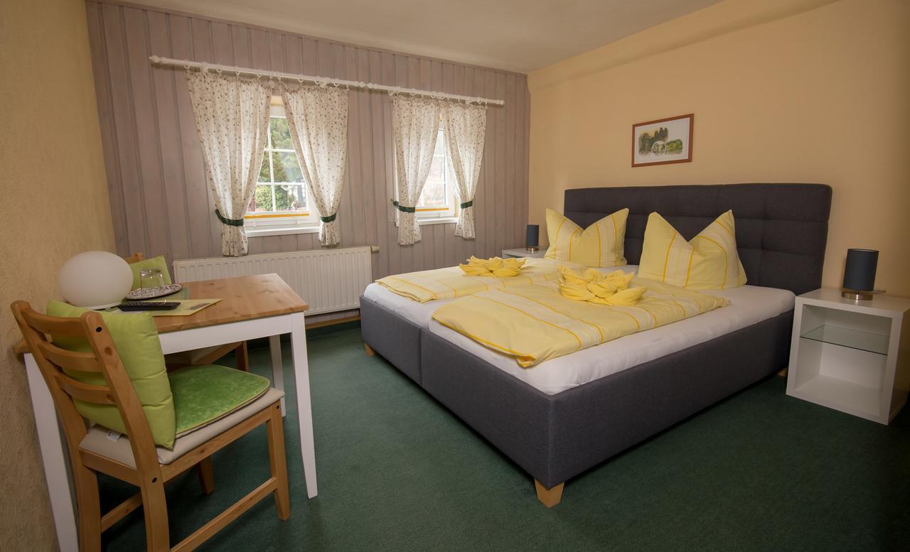 เพนชั่น อิมเมอร์กรึน Hotel คัวร์ออร์ทโยนส์ดอร์ฟ ภายนอก รูปภาพ