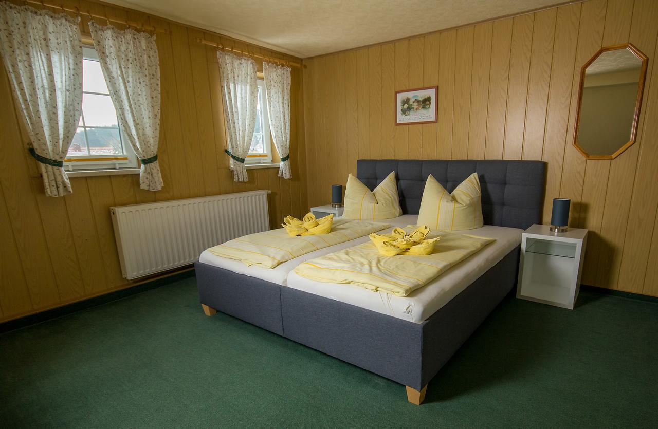 เพนชั่น อิมเมอร์กรึน Hotel คัวร์ออร์ทโยนส์ดอร์ฟ ภายนอก รูปภาพ