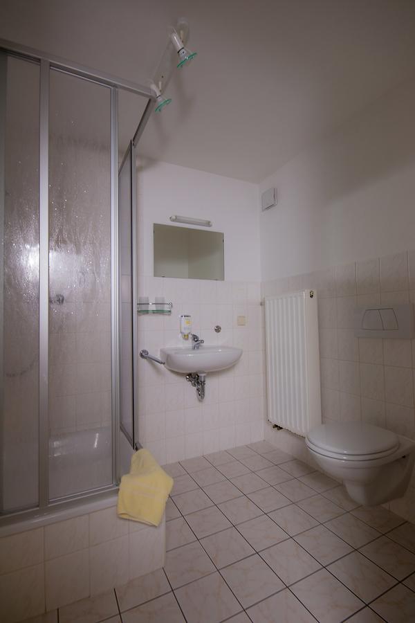 เพนชั่น อิมเมอร์กรึน Hotel คัวร์ออร์ทโยนส์ดอร์ฟ ภายนอก รูปภาพ