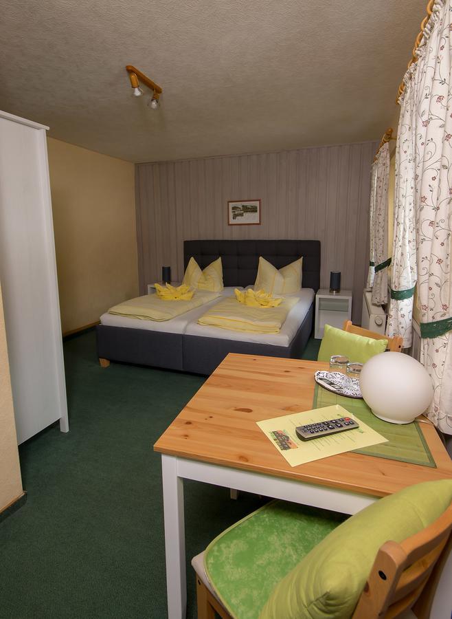 เพนชั่น อิมเมอร์กรึน Hotel คัวร์ออร์ทโยนส์ดอร์ฟ ภายนอก รูปภาพ